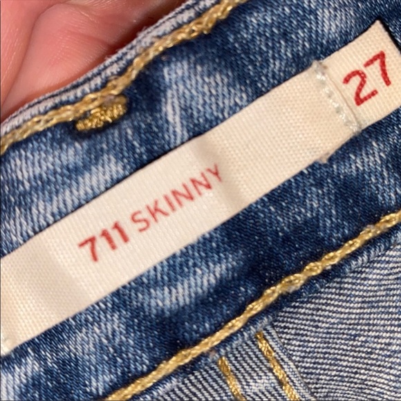 711 Skinny Levi’s size 27 - Picture 2 of 2